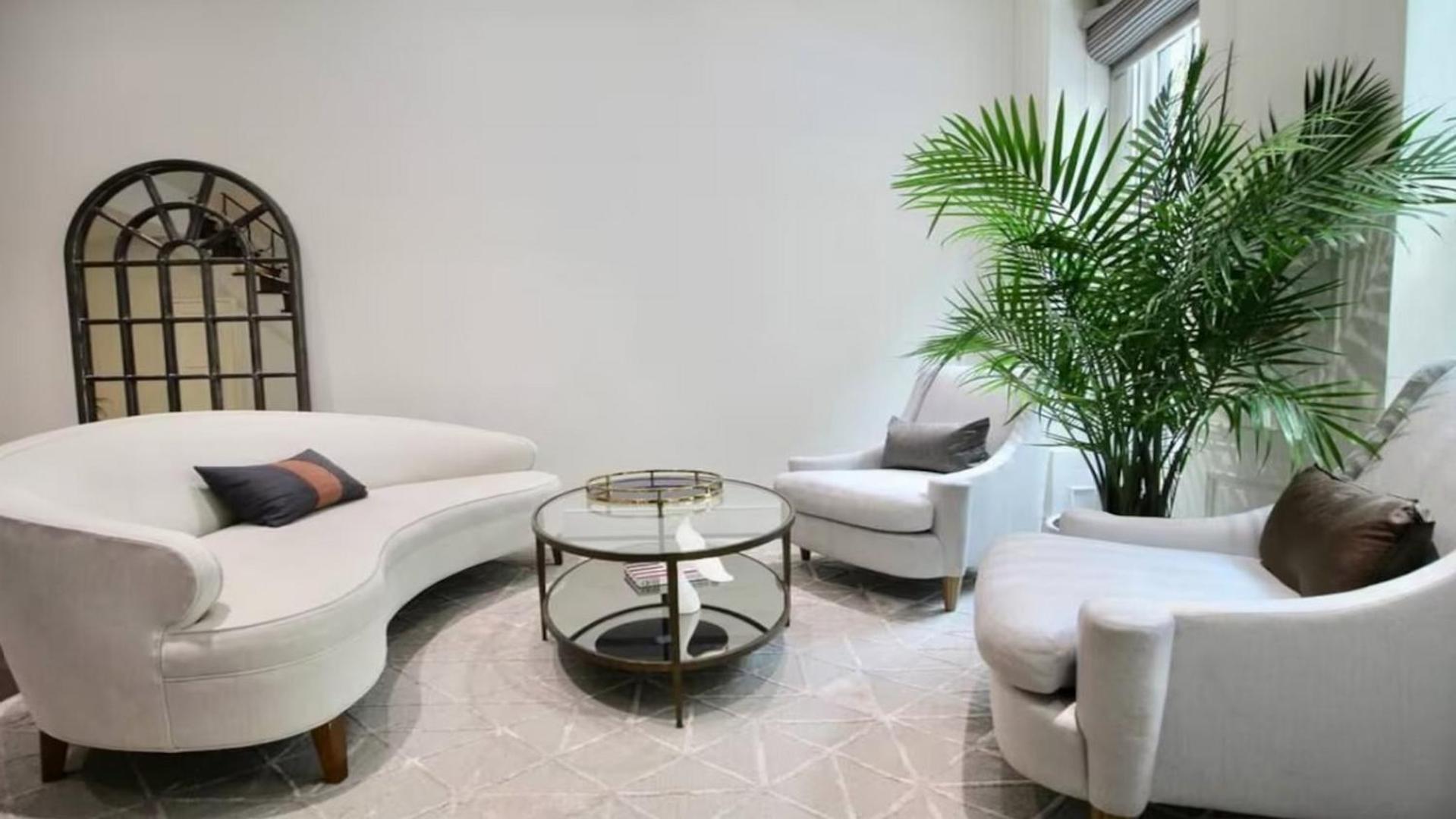 Smith Square Premium Westminster * London